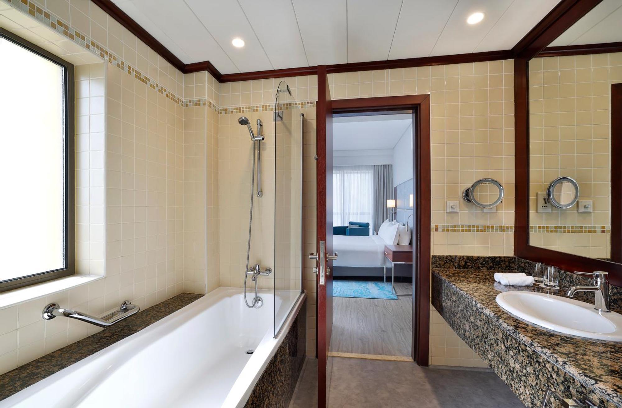 Three-Bedroom Family Suite Balcony Sea View