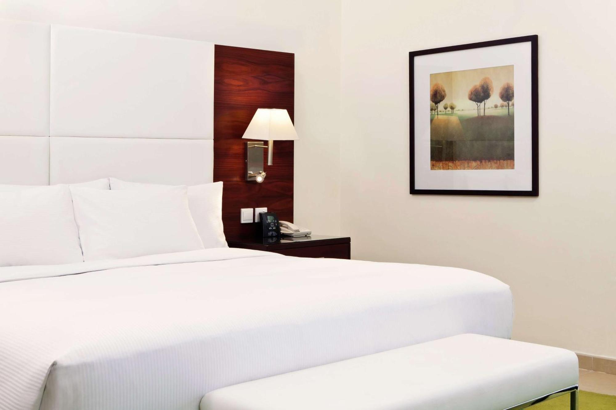 Deluxe King Room Sea View